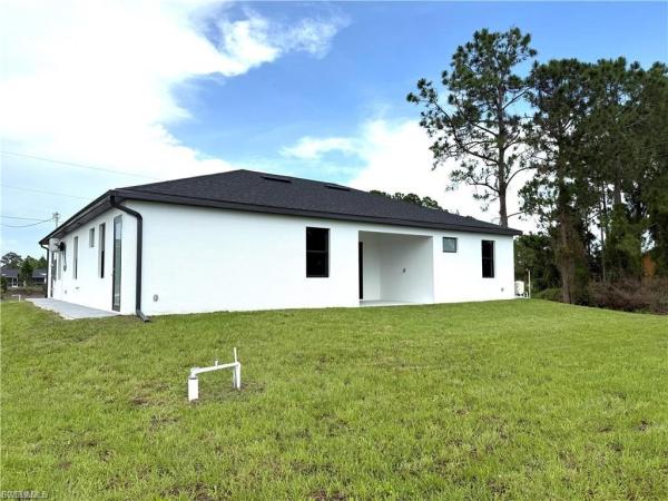 Lehigh Acres Residential, 1134 S Holmes Ave, Lehigh Acres, Florida 33974, image 2