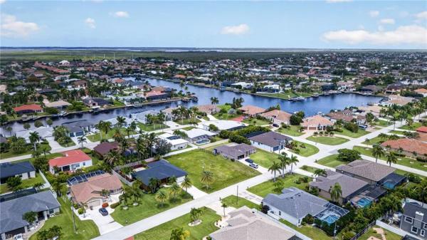 Cape Coral Residential, 4914 25th Ct, Cape Coral, Florida 33914, image 2