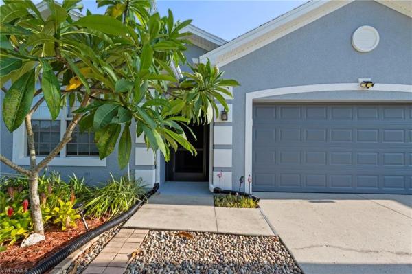 Cypress Cay, 13261 Hampton Park Ct, Fort Myers, Florida 33913, image 2