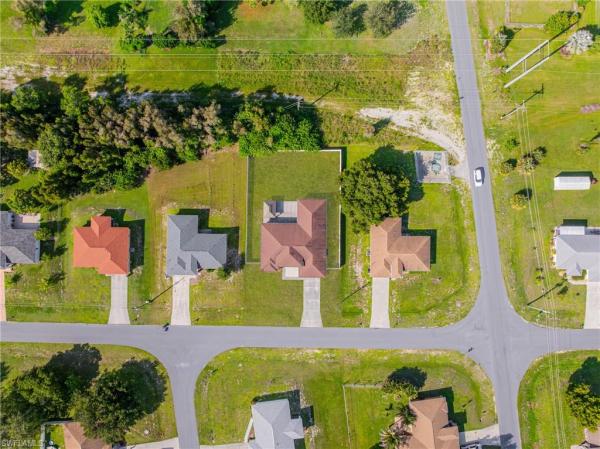 Mirror Lakes, 775 Arundel Cir, Fort Myers, Florida 33913, image 2
