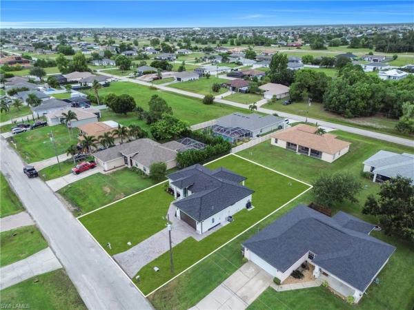 Cape Coral Residential, 129 14th St, Cape Coral, Florida 33993, image 2