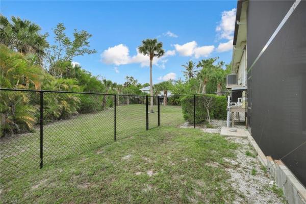 Sanibel Center, 2130 Sunset Cir, Sanibel, Florida 33957, image 2
