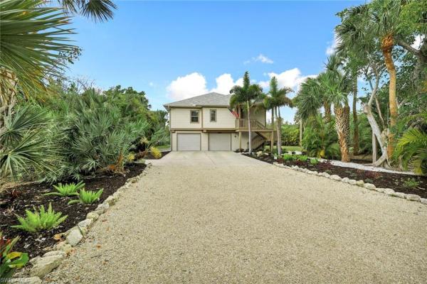 Sanibel Center, 2130 Sunset Cir, Sanibel, Florida 33957, image 1