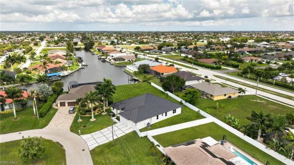 Cape Coral Residential, 1726 36th Ter, Cape Coral, Florida 33914, image 1