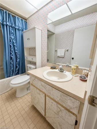 11220 Caravel Cir #203, Fort Myers, Florida 33908, image 2