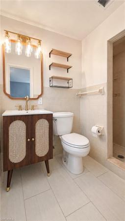Bowling Green, 1634 Newport Ct, Fort Myers, Florida 33907, image 3