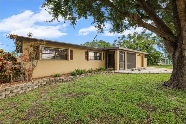 Cape Coral Residential, 4029 Country Club Blvd, Cape Coral, Florida 33904, image 2