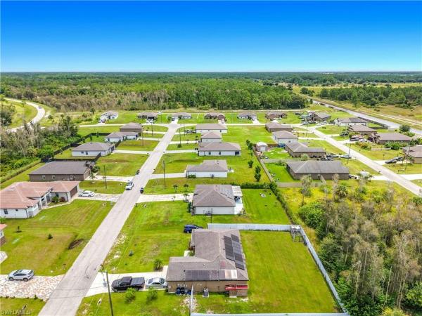 Mirror Lakes, 258 Lisette St, Fort Myers, Florida 33913, image 2