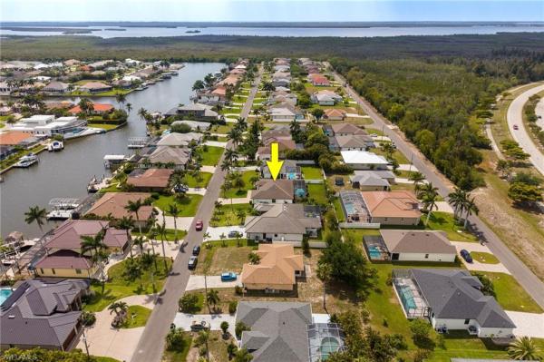 Cape Coral, 2737 25th St, Cape Coral, Florida 33914, image 3