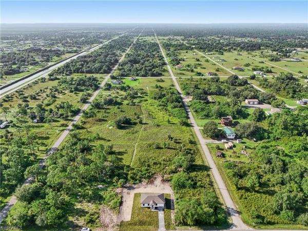 Lehigh Acres, 4402 19th St, Lehigh Acres, Florida 33972, image 1