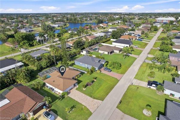 Cape Coral Residential, 412 19th Ln, Cape Coral, Florida 33991, image 2