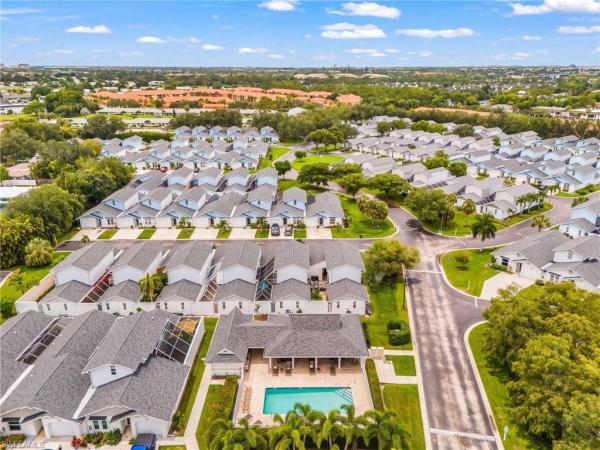 13721 Markham Ln #4, Fort Myers, Florida 33919, image 3