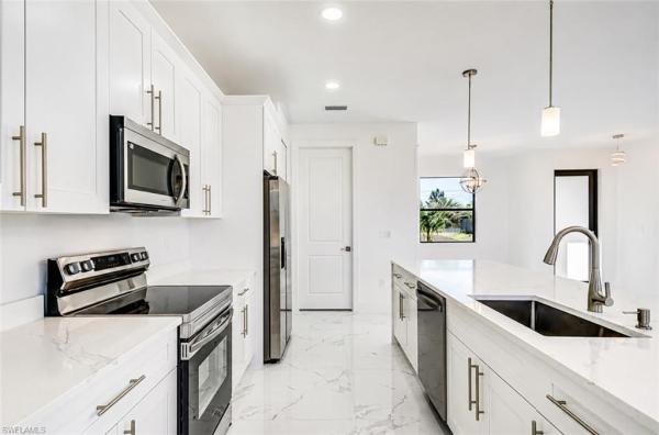 Lehigh Acres Residential, 4102 SW 13th St, Lehigh Acres, Florida 33976, image 1