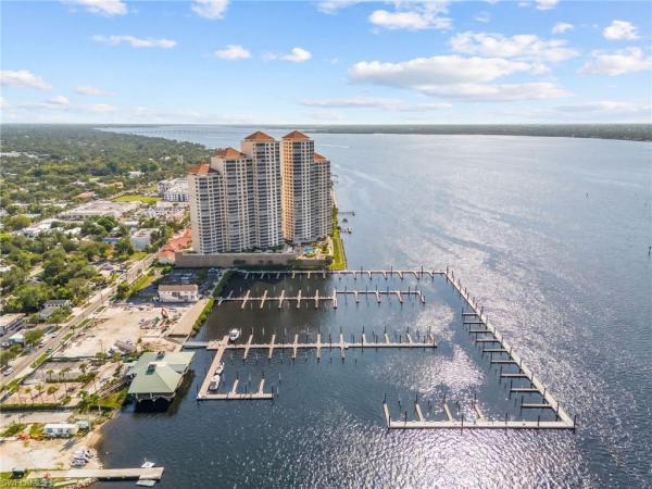 2104 First St #1802, Fort Myers, Florida 33901, image 3
