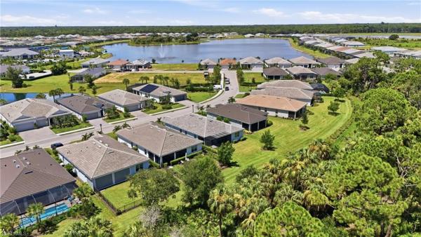 Del Webb Oak Creek, 7517 Paradise Tree Dr, North Fort Myers, Florida 33917, image 3