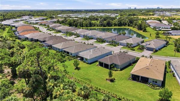 Del Webb Oak Creek, 7517 Paradise Tree Dr, North Fort Myers, Florida 33917, image 2