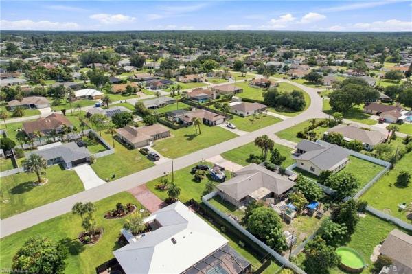 1631 Country Club Pkwy, Lehigh Acres, Florida 33936, image 1