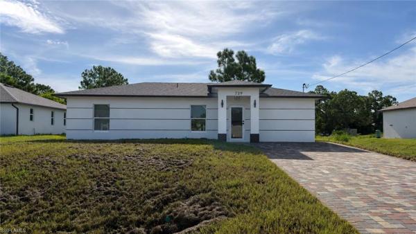 Lehigh Acres, 729 S Anaconda Ave, Lehigh Acres, Florida 33974, image 1