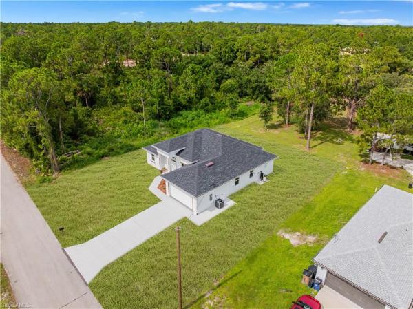1113 Henry Ave, Lehigh Acres, Florida 33972, image 1