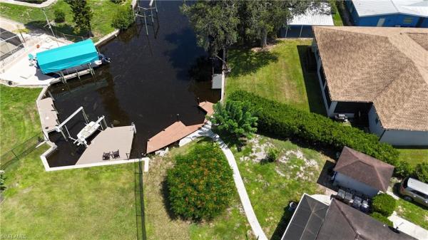 Port Edison, 1398 Sunrise Dr, North Fort Myers, Florida 33917, image 2