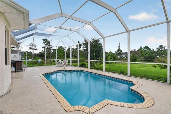 Lehigh Acres, 1620 Plumosa Ave, Lehigh Acres, Florida 33972, image 3