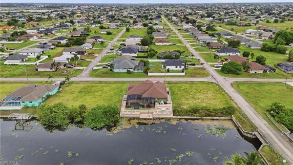 Cape Coral Residential, 1005 3rd Pl, Cape Coral, Florida 33993, image 2