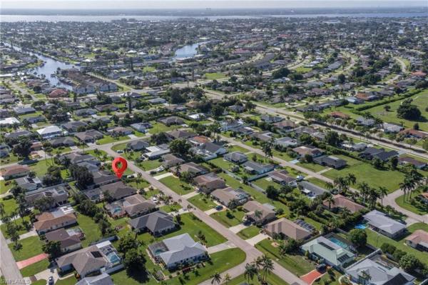 Cape Coral Residential, 701 35th Ter, Cape Coral, Florida 33904, image 1