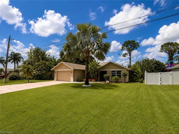 Cape Coral Residential, 922 1st Pl, Cape Coral, Florida 33990, image 1