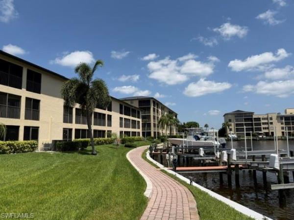 Clipper Bay, 4703 17th Pl #402, Cape Coral, Florida 33904, image 2