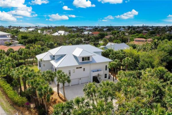 Anchors Aweigh, 660 Anchor Dr, Sanibel, Florida 33957, image 2