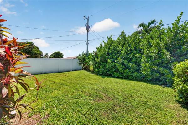 Cape Coral Residential, 916 21st Ln, Cape Coral, Florida 33990, image 2