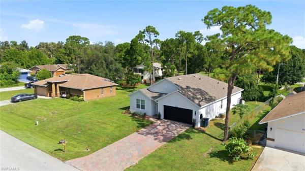 San Carlos Park, 8313 Trillium Rd, Fort Myers, Florida 33967, image 2