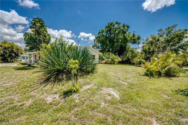 North Fort Myers No HOA, 101 Powell Creek Cir, North Fort Myers, Florida 33917, image 3