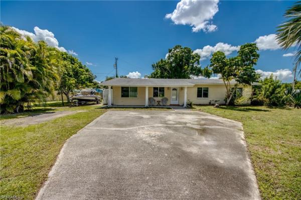 North Fort Myers No HOA, 101 Powell Creek Cir, North Fort Myers, Florida 33917, image 2