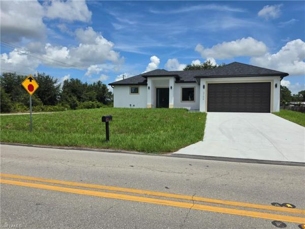 2106 17th St, Lehigh Acres, Florida 33972, image 1