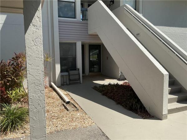5550 Trailwinds Dr #615, Fort Myers, Florida 33907, image 1