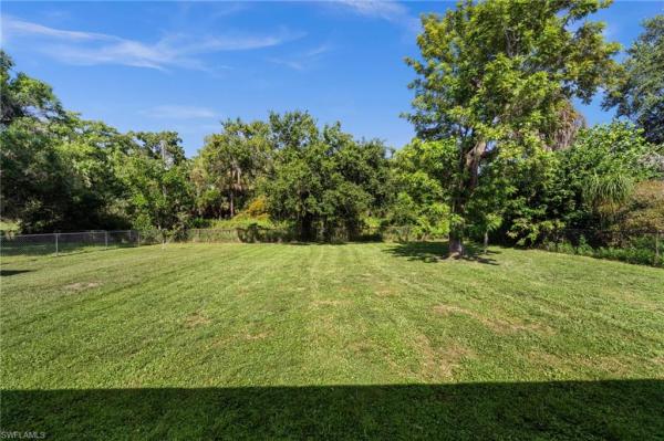Riverdale Estates, 2976 Ribbon Ct, Fort Myers, Florida 33905, image 2