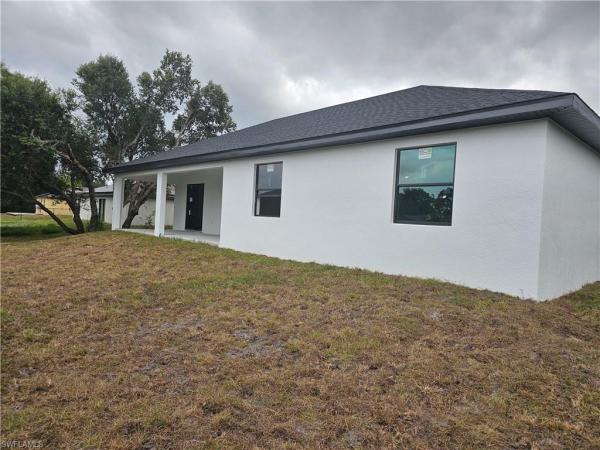 Mirror Lakes, 820 Lystra Ave, Fort Myers, Florida 33913, image 3