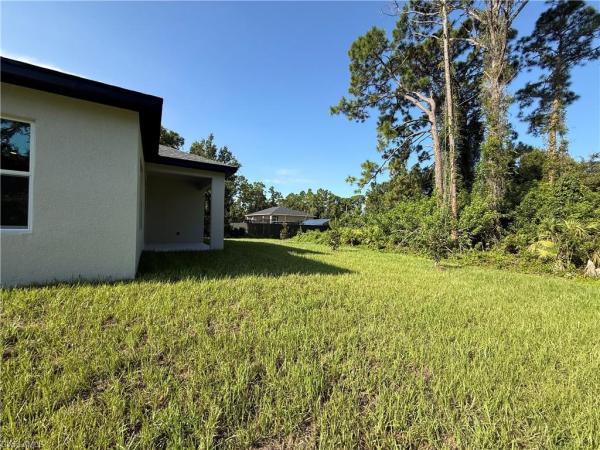 Lehigh Acres, 232 S Bell Blvd, Lehigh Acres, Florida 33974, image 1