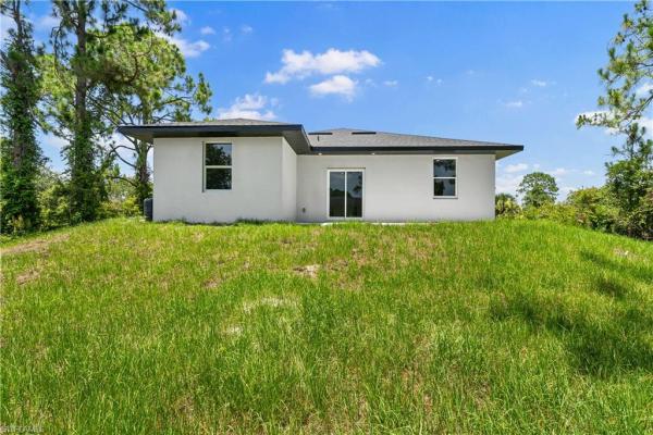 Lehigh Acres, 3317 W 36th St, Lehigh Acres, Florida 33971, image 1