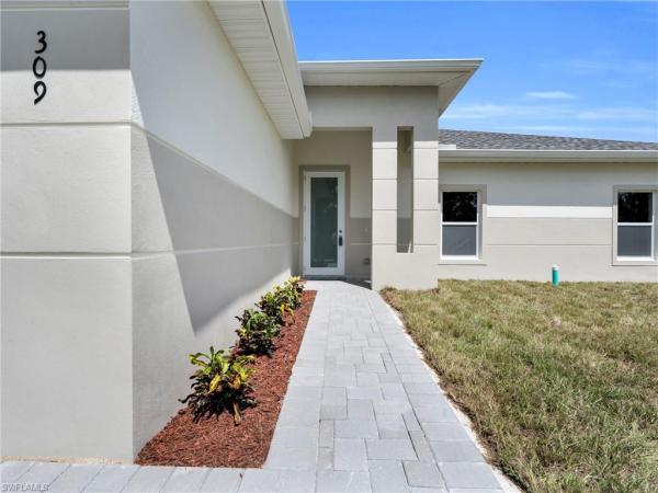 Lehigh Acres, 1502 N Richmond Ave, Lehigh Acres, Florida 33972, image 1