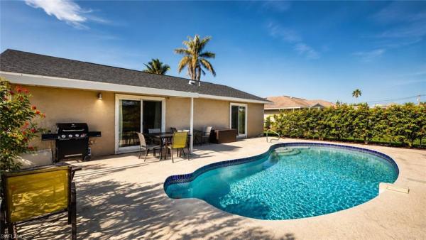 Cape Coral Residential, 3915 1st Ave, Cape Coral, Florida 33914, image 2