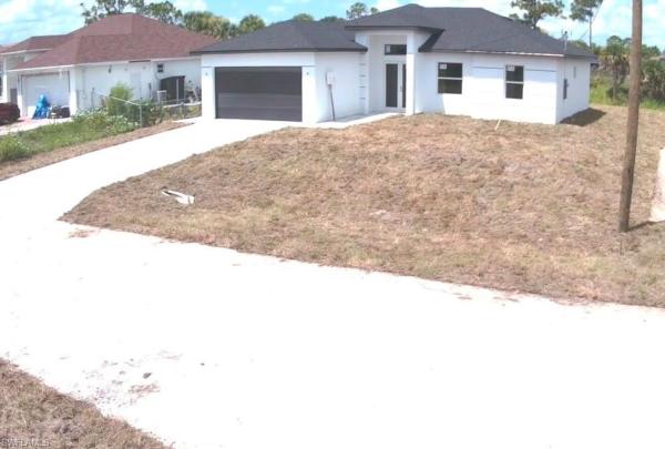 2813 N Laura Ave, Lehigh Acres, Florida 33971, image 1