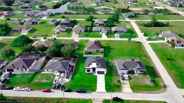 Cape Coral Residential, 2421 8th Ter, Cape Coral, Florida 33993, image 2