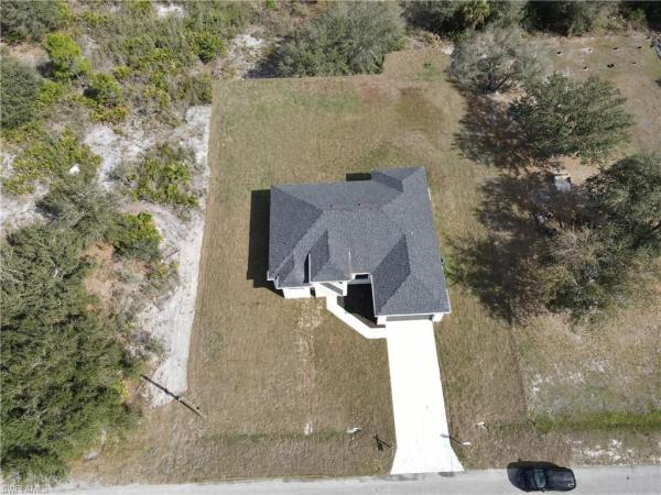 Lehigh Acres, 812 Hibiscus Ave, Lehigh Acres, Florida 33972, image 1