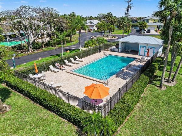 Island Park Woods, 6081 Lake Front Dr, Fort Myers, Florida 33908, image 1