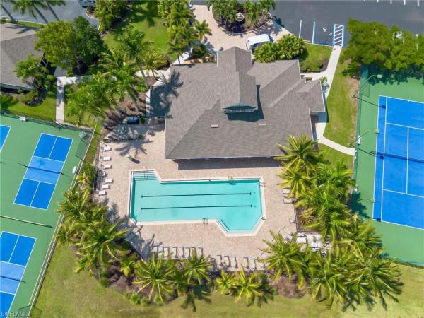 4231 Liron Ave #202, Fort Myers, Florida 33916, image 2