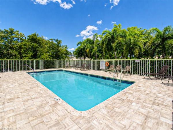 13711 Raleigh Ln #7, Fort Myers, Florida 33919, image 2
