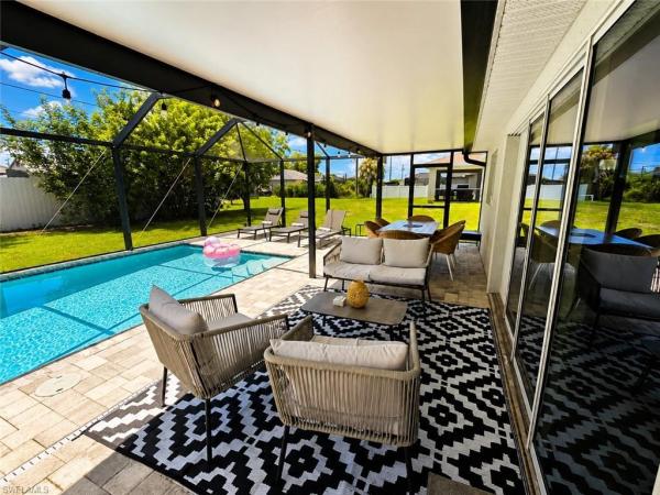 Cape Coral Residential, 1008 33rd Ter, Cape Coral, Florida 33914, image 2