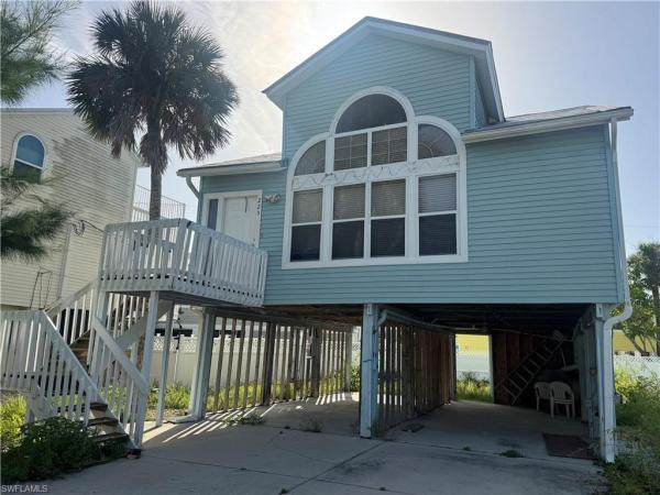Beach Estates, 225 Fairweather Ln, Fort Myers Beach, Florida 33931, image 1